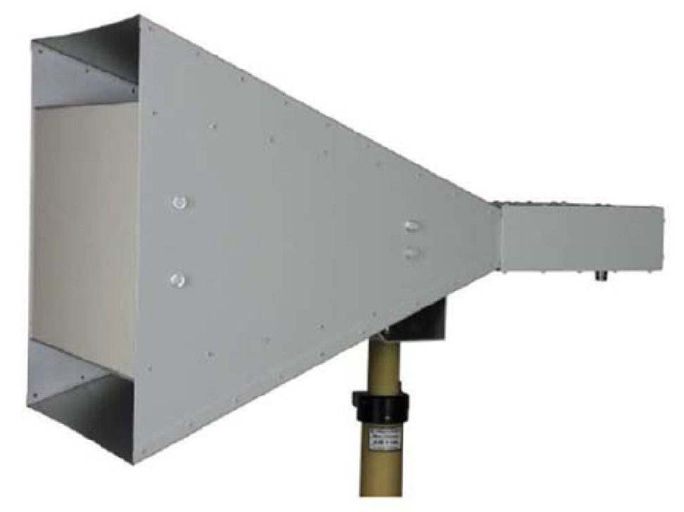  寬帶高增益喇叭天線BBHA9120J