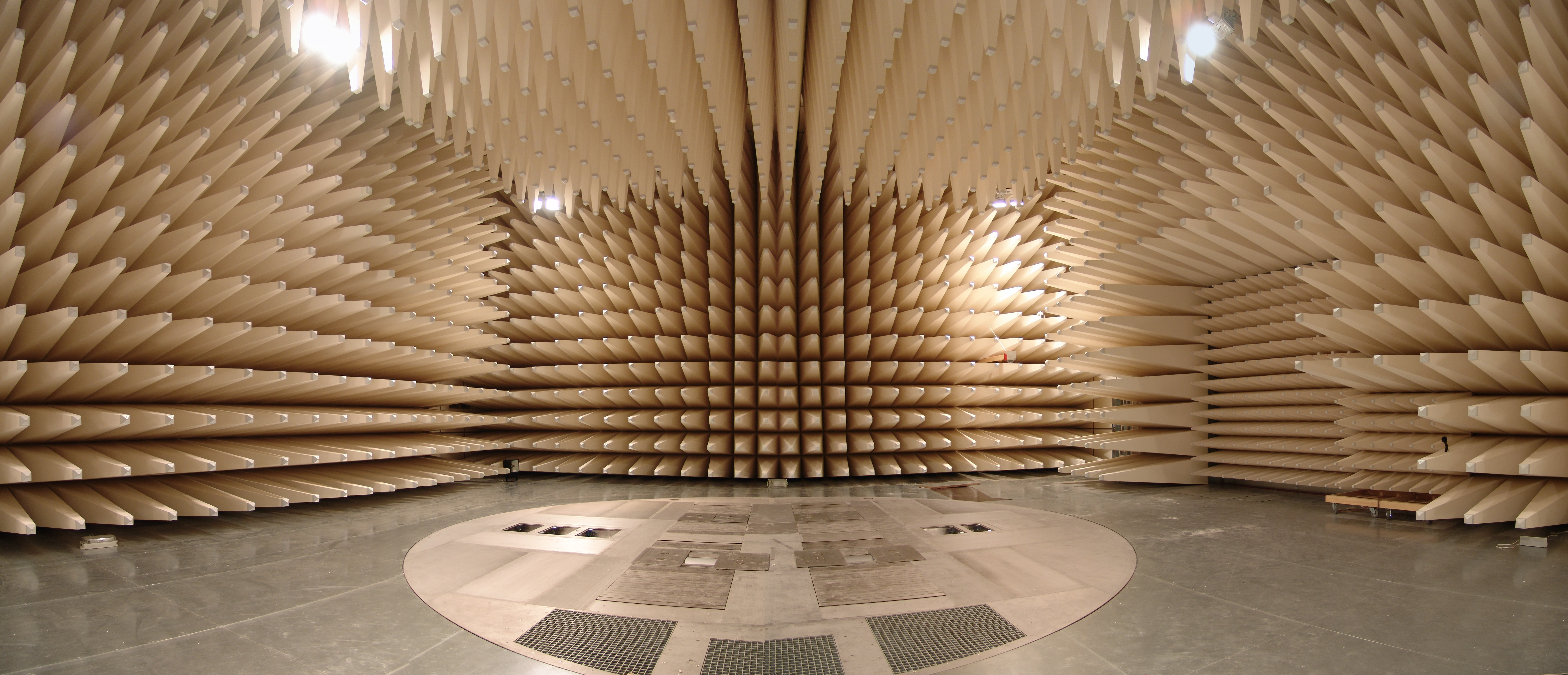 電波暗室、電磁兼容暗室、汽車(chē)電子暗室、EMI系統(tǒng)測(cè)試、EMS系統(tǒng)測(cè)試、EMC測(cè)試附件、EMC測(cè)試天線(xiàn)